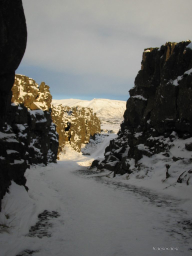 シングヴェトリル国立公園þingvellir